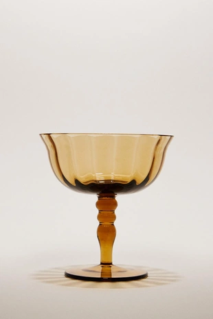 Бокал с изогнутым дизайном- Заказать в России