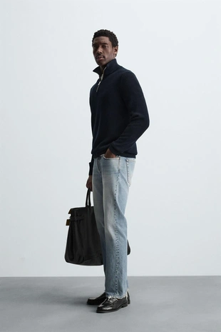 Джемпер из жемчужного трикотажа с молнией- Заказать в России