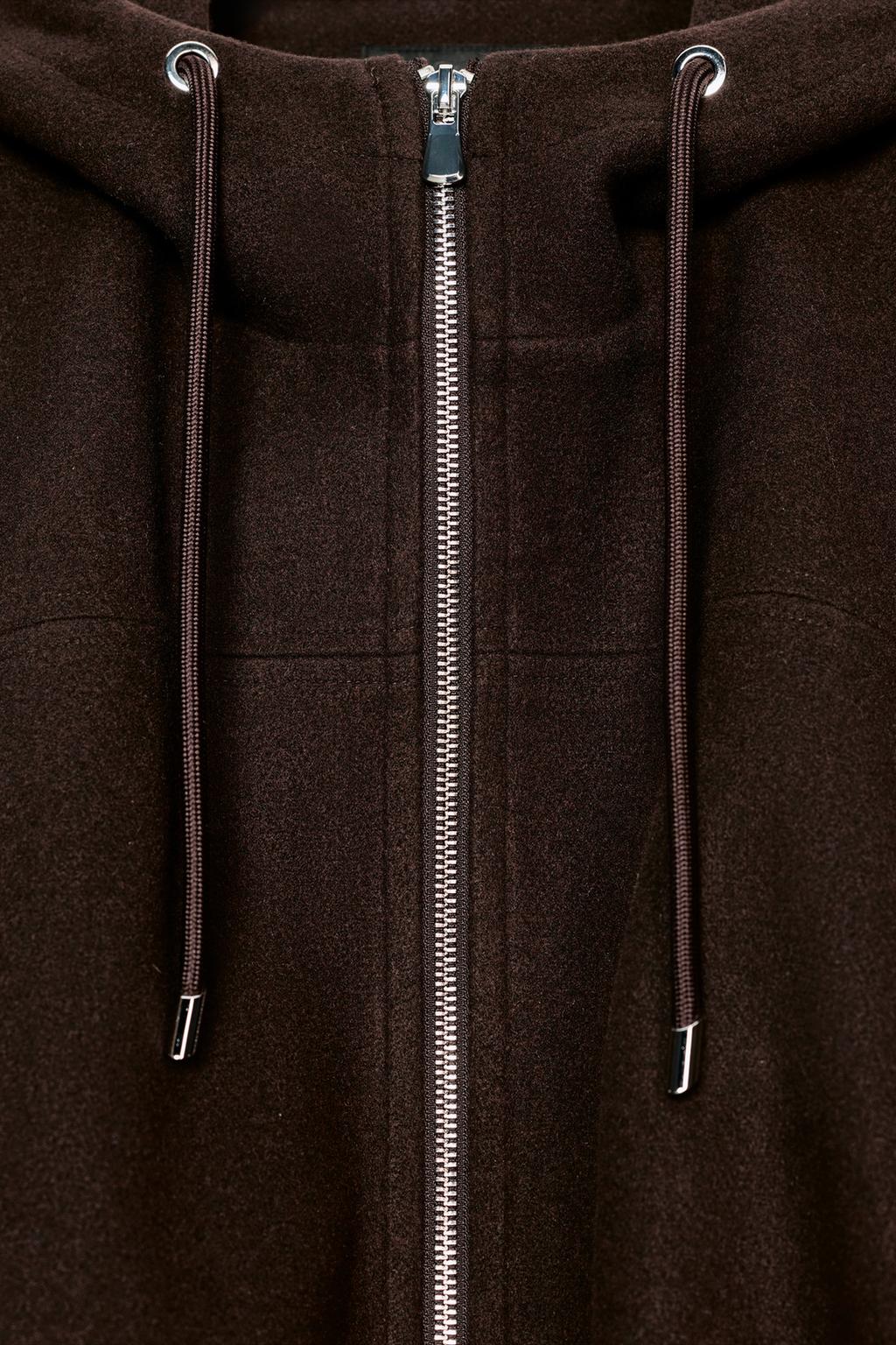 БОМБЕР ОВЕРСАЙЗ С КАПЮШОНОМ ИЗ МЯГКОЙ ТКАНИ