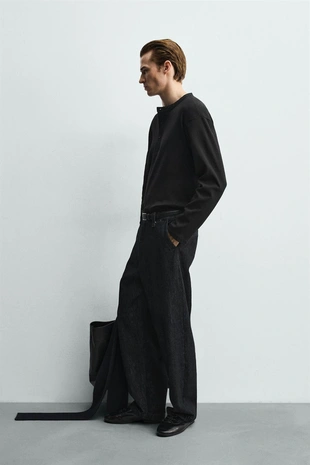 Футболка в рубчик с воротником на кнопках- Заказать в России