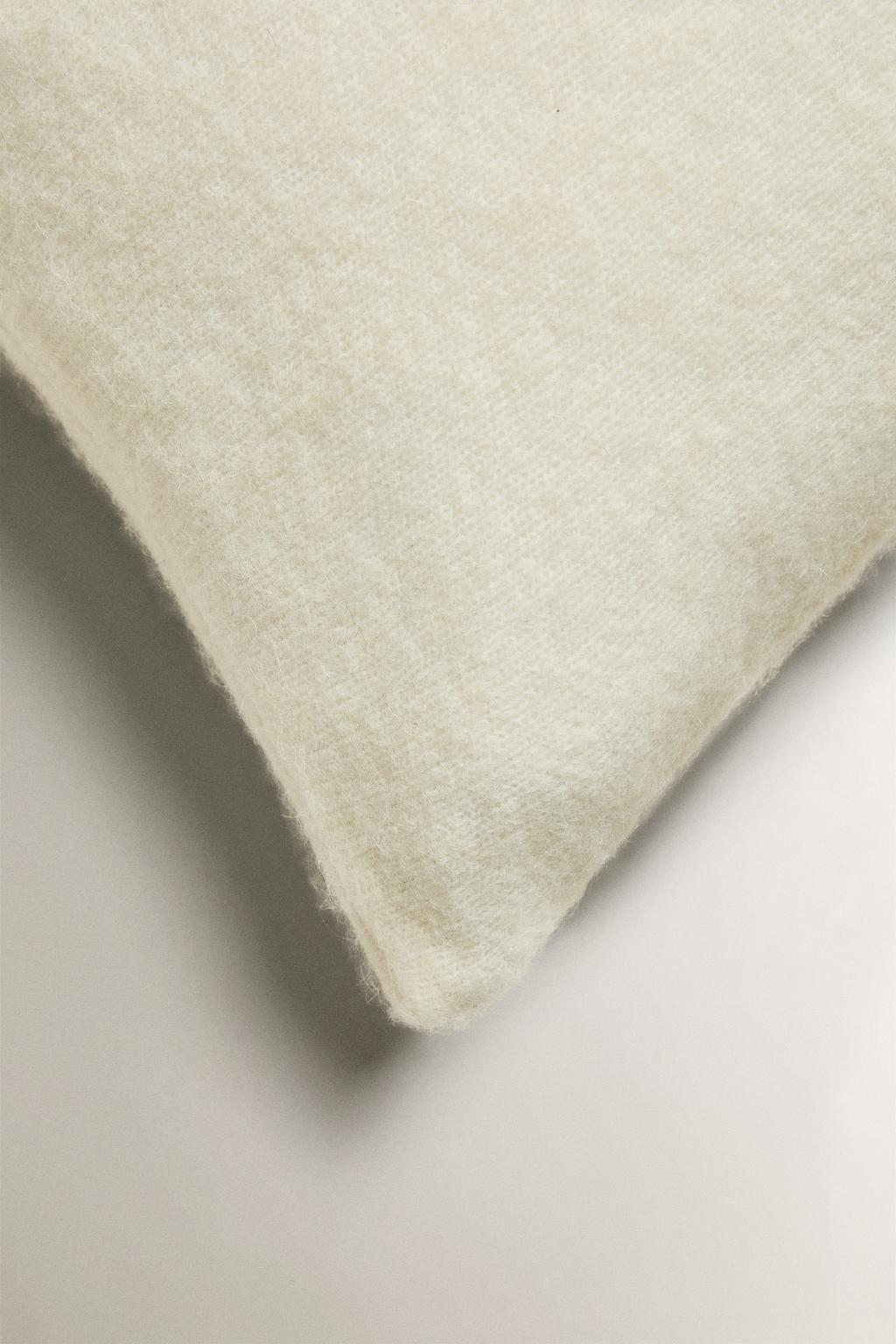 Чехол для подушки из вязаного шерстяного мохера