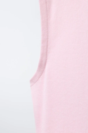 Однотонный топ из модала