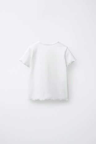 Футболка в рубчик с вырезом «сердце»- Заказать в России