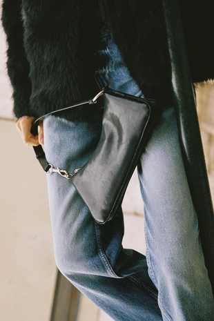 Удлиненная сумка через плечо- Заказать в России