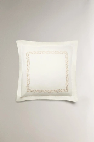 Наволочка из сатина с вышивкой- Заказать в России