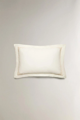 Наволочка из сатина с вышивкой- Заказать в России