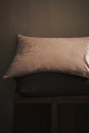 Наволочка из жаккардового сатина- Заказать в России