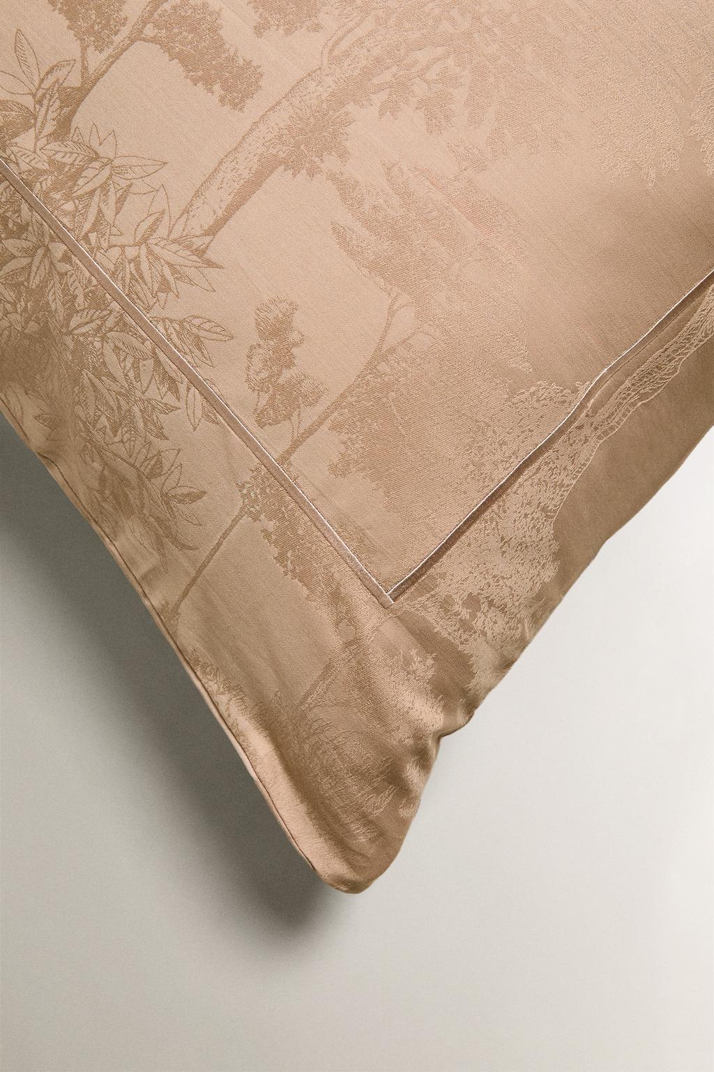 Наволочка из жаккардового сатина