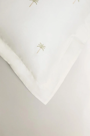 Наволочка из сатина с вышитыми пальмами- Заказать в России