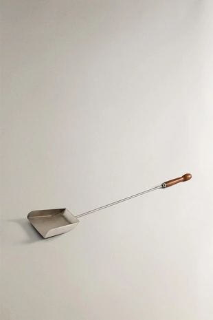 Металлическая лопата для золы камина- Заказать в России