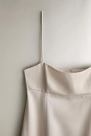 Ночная сорочка из атласа с тонкими бретельками- Заказать в России