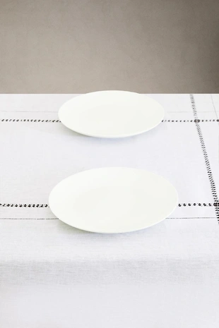 Скатерть из льна с вышивкой и ажурным краем- Заказать в России