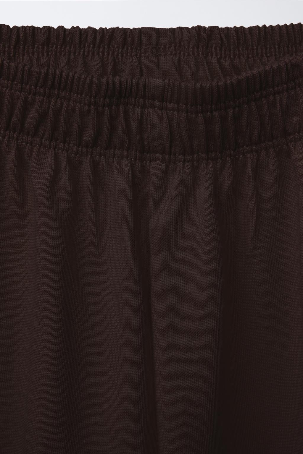 Широкие брюки с высокой посадкой