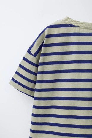 Футболка в полоску с нашивкой- Заказать в России