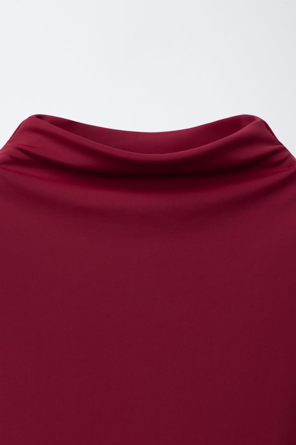 БОДИ С ВОРОТНИКОМ-СТОЙКОЙ