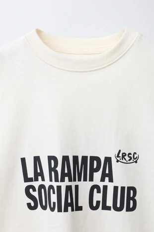 Футболка с текстовым принтом