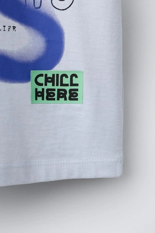 Футболка с граффити-спрей принтом- Заказать в России