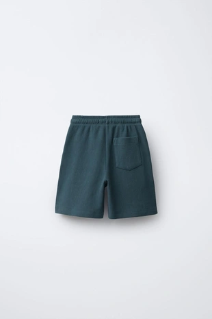 Комплект из футболки и бермуд из ткани «оттоман» с нашивкой- Заказать в России