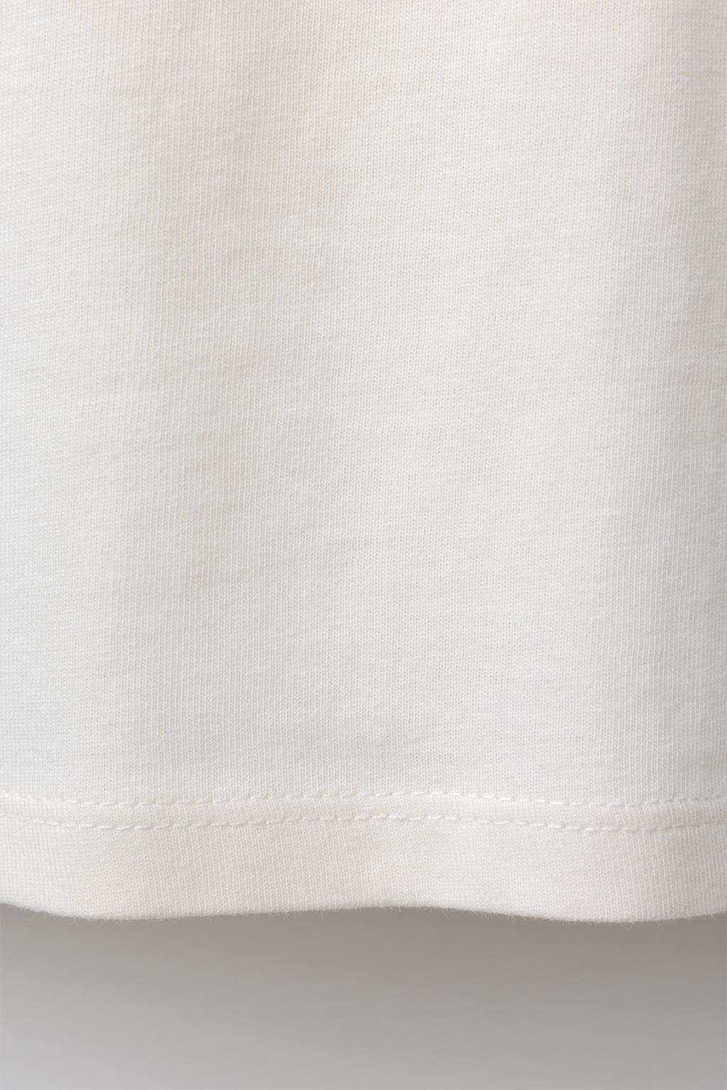 БАЗОВАЯ ФУТБОЛКА С ВЫШИТЫМ СЕРДЦЕМ