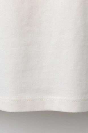 Базовая футболка с вышитым сердцем- Заказать в России