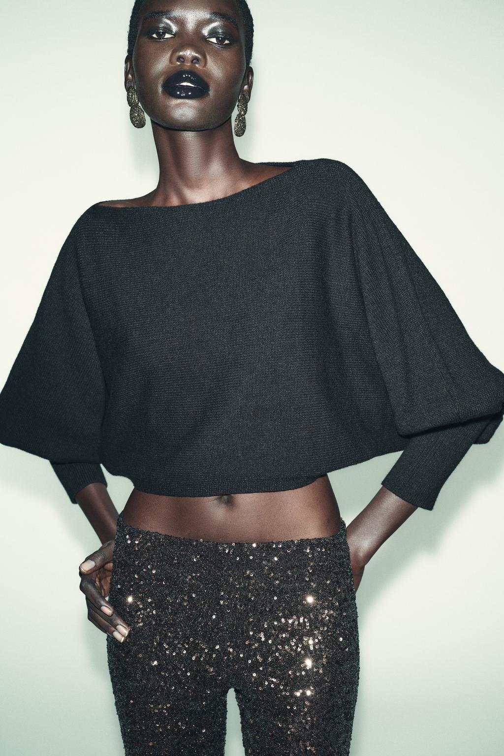 УКОРОЧЕННЫЙ СВИТЕР С ОБЪЕМНЫМИ РУКАВАМИ