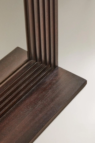 Деревянное настенное зеркало- Заказать в России