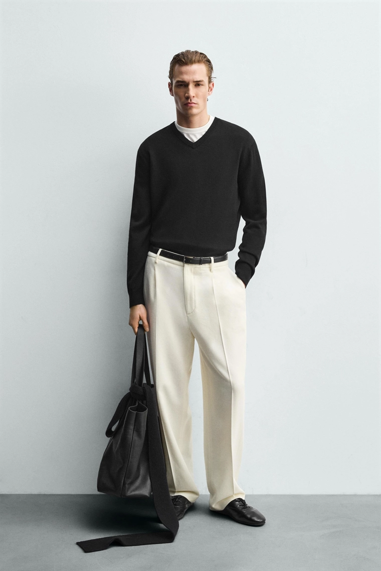 Водолазка из шерсти с v-образным вырезом