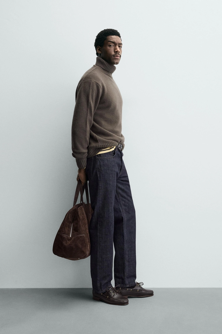 Водолазка из шерсти с высоким воротником