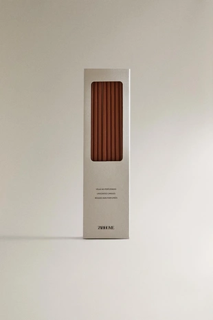 Набор из десяти узких декоративных свечей цвета тоффи- Заказать в России