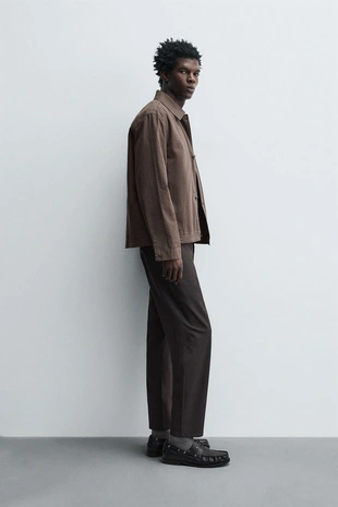 Брюки комфортной посадки из рельефной ткани