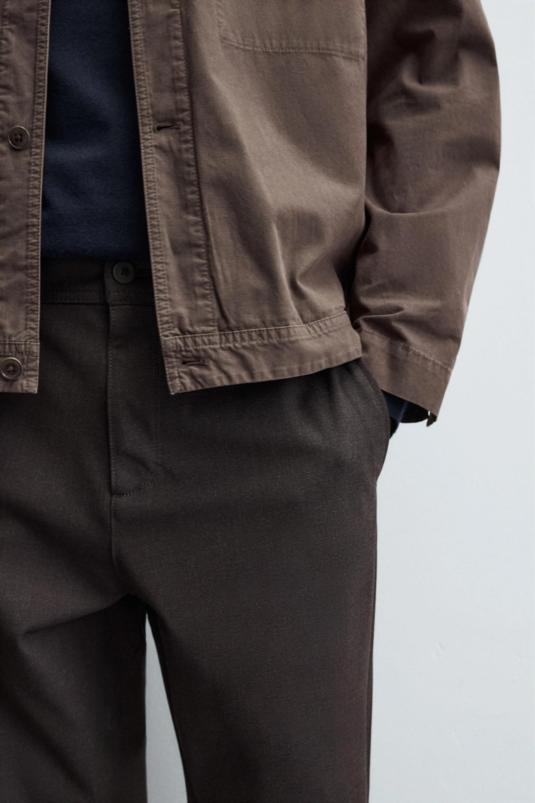 Удобные текстурированные брюки-чино slim fit
