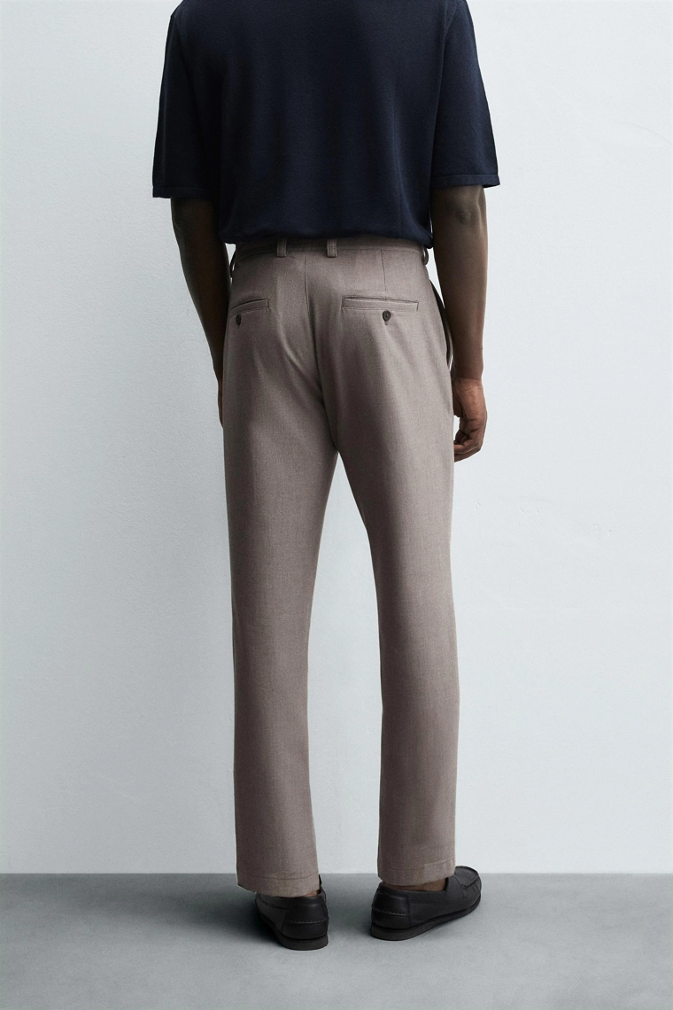 Удобные текстурированные брюки-чино slim fit