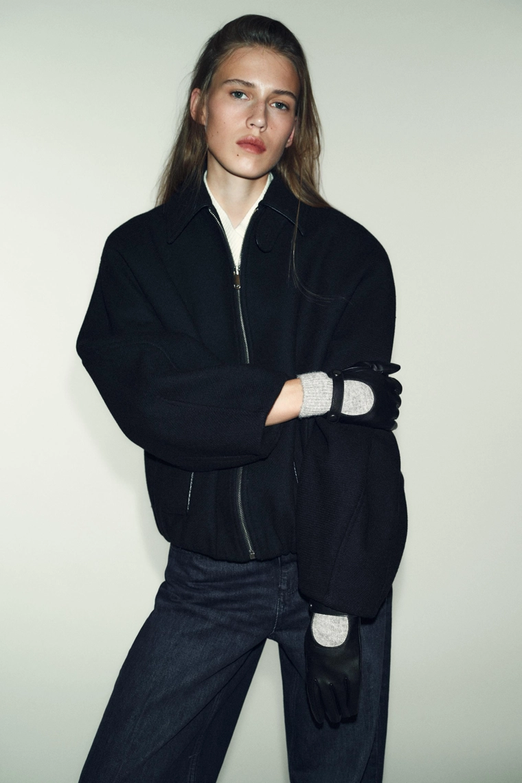 Конtrастные перчатки из искусственной кожи