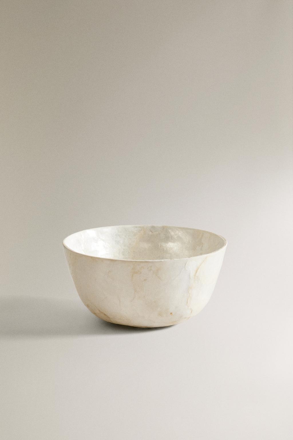 Чаша из перламутра