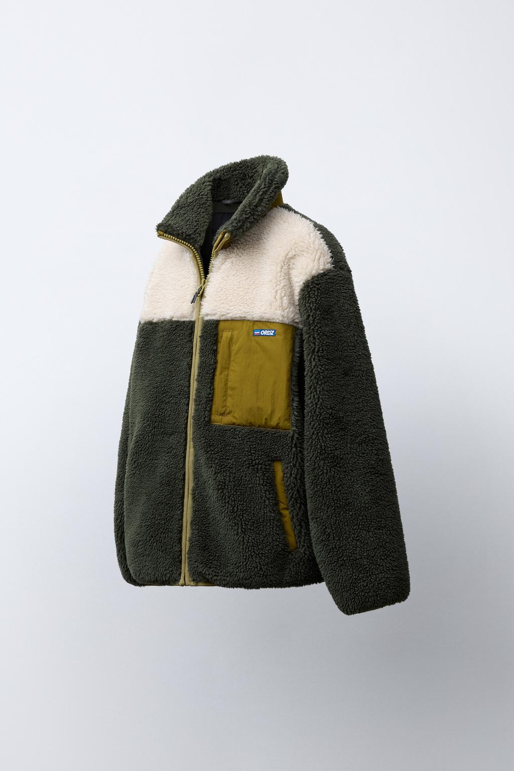 КУРТКА ИЗ ИСКУССТВЕННОЙ ОВЧИНЫ В СТИЛЕ КОЛОР-БЛОК