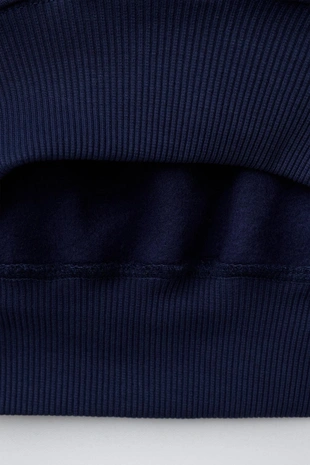 Худи с капюшоном, звездой и заклепками- Заказать в России