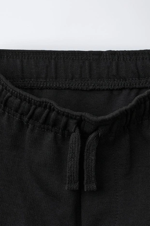 Комфортные шорты из мягкой ткани- Заказать в России