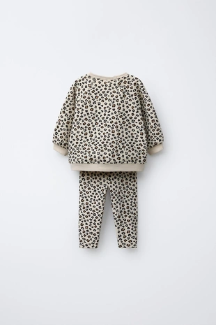 Комплект из толстовки и легинсов с анималистичным принтом- Заказать в России