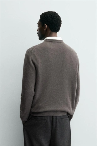 Кашемировый свитер классического кроя- Заказать в России