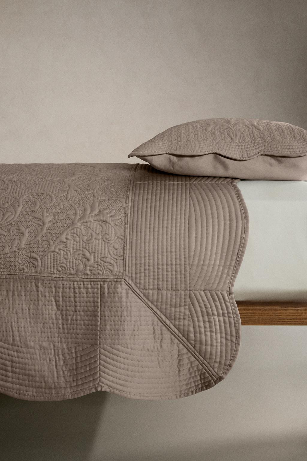 Стежковое одеяло с объемным узором