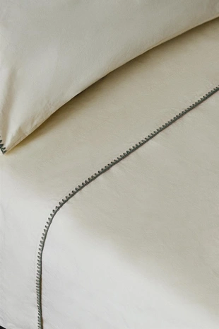 Детский хлопковый простынь с традиционным узором из столбиков без накида- Заказать в России