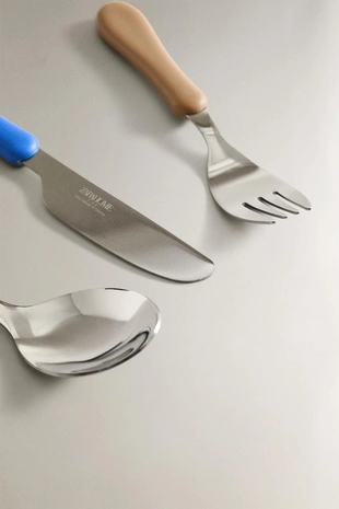 Набор детских столовых приборов с силиконовой ручкой- Заказать в России