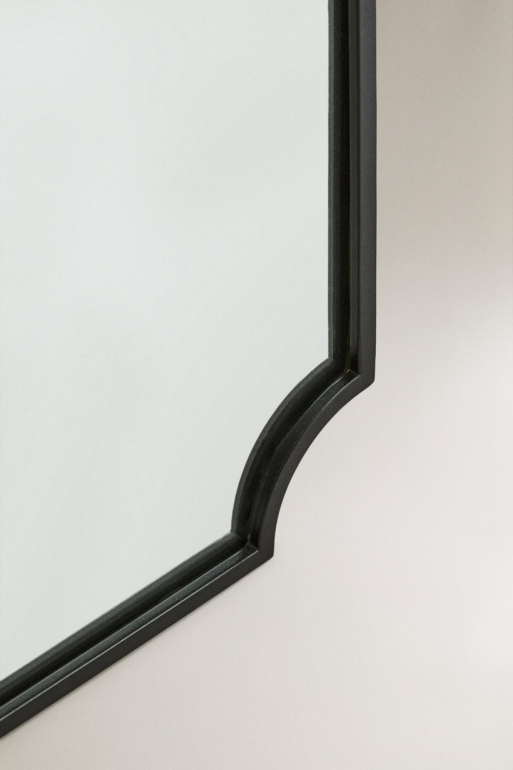 Зеркало из черного металла