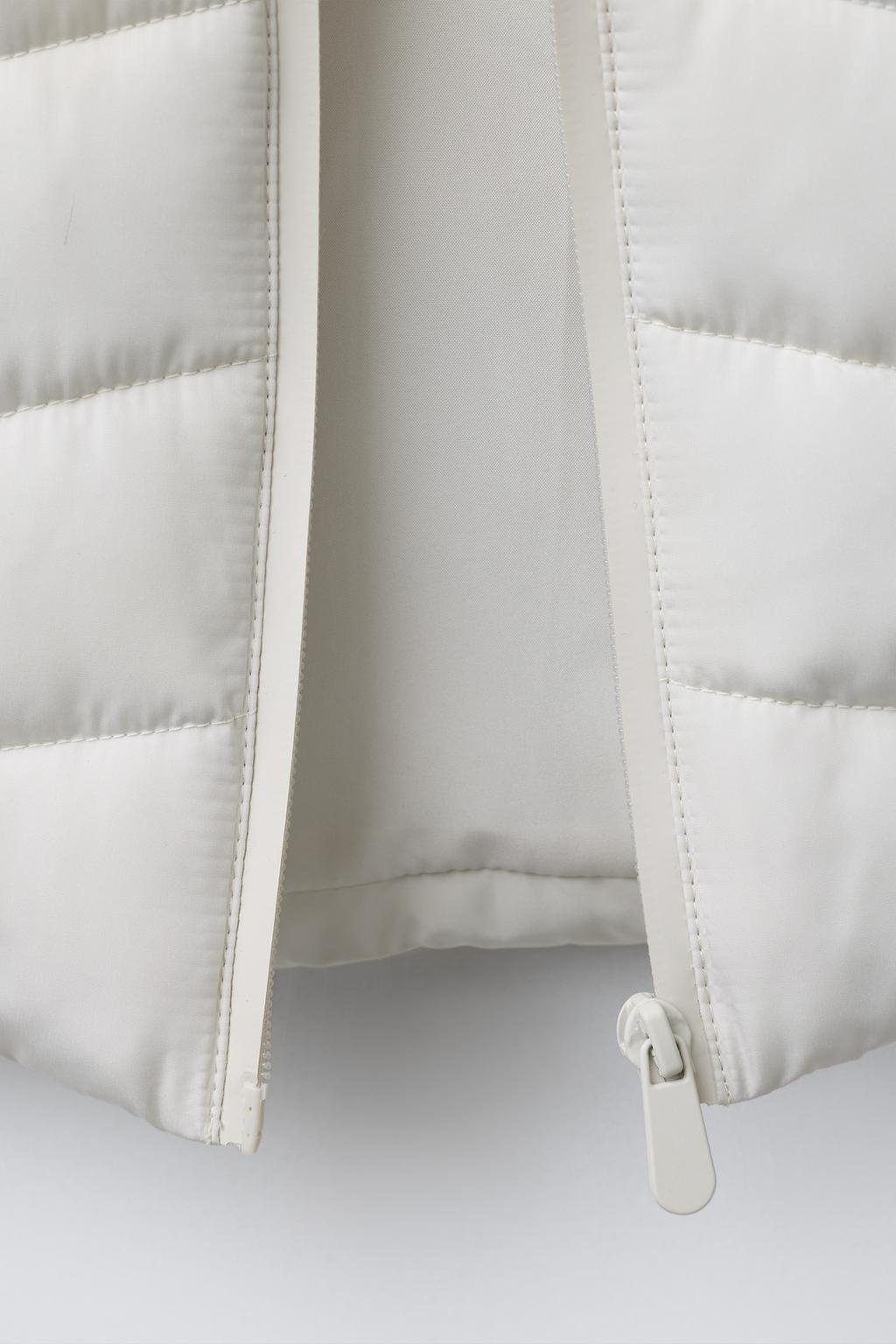 СТЕГАНАЯ КУРТКА С РУКАВАМИ ИЗ НЕОПРЕНА