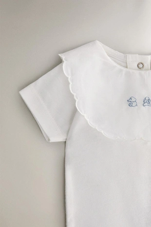 Короткий комбинезон для младенцев с вышитым слоном- Заказать в России