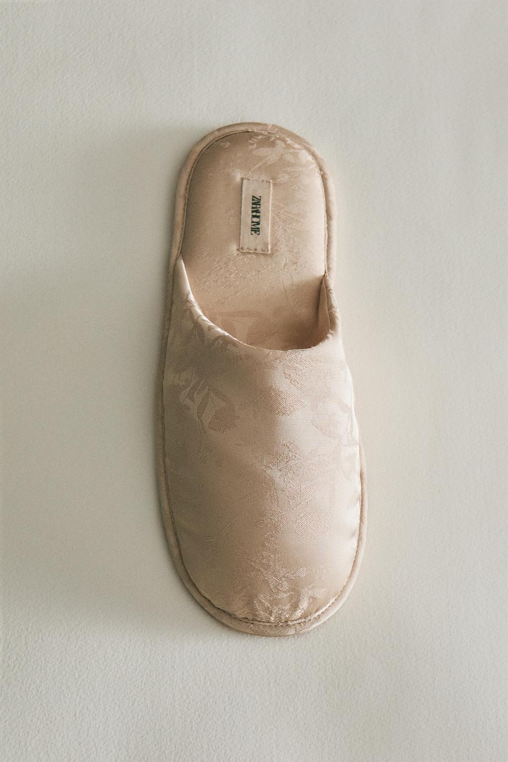 Туфли-мюли с жаккардовым узором