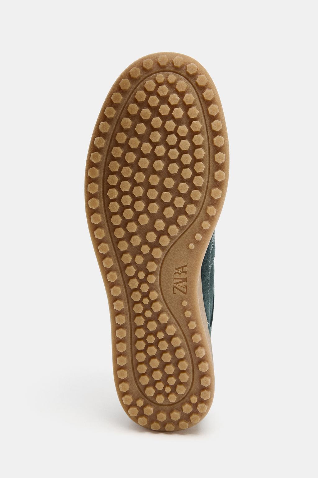 КОНТРАСТНЫЕ СПОРТИВНЫЕ ТУФЛИ