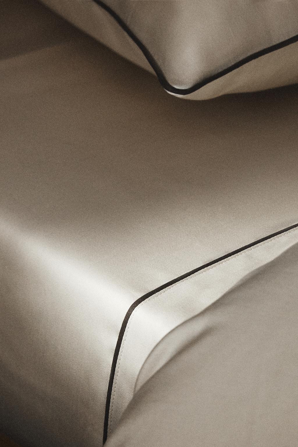 Простынь из сатина с отделкой