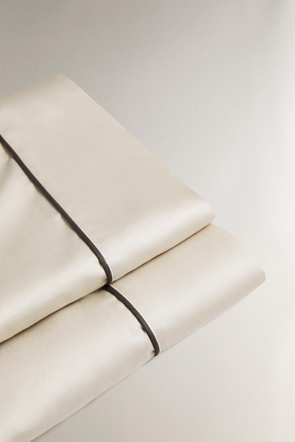 Простынь из сатина с отделкой