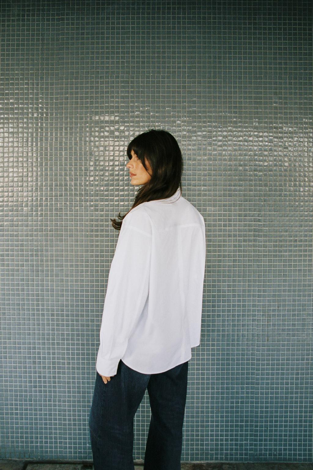 РУБАШКА ИЗ ПОПЛИНА С КАРМАНОМ